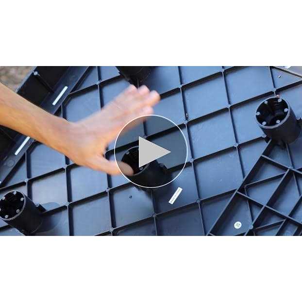 Plastic Waterproof Dog Kennel with Air Vents X50787